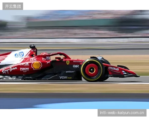 2026赛季F1赛车在安全性能上再次升级,旨在为勒克莱尔等事故中的车手提供更强保护。 2026赛季F1赛车在安全性能上再次升级,旨在为勒克莱尔等事故中的车手提供更强保护。